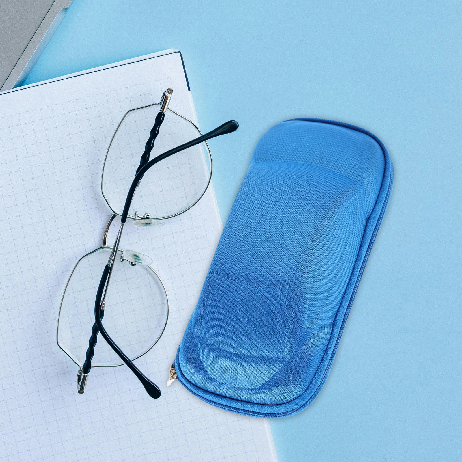 EVA Kids Glasses Case Car Shaped Eyewear Holder Blue Color Pressureresistant Dropproof Spacious Capacity Easy Use Glasses Box
EVA Kids Glasses Case Car Shaped Eyewear Holder Blue Color Pressureresistant Dropproof Spacious Capacity Easy Use Glasses Box