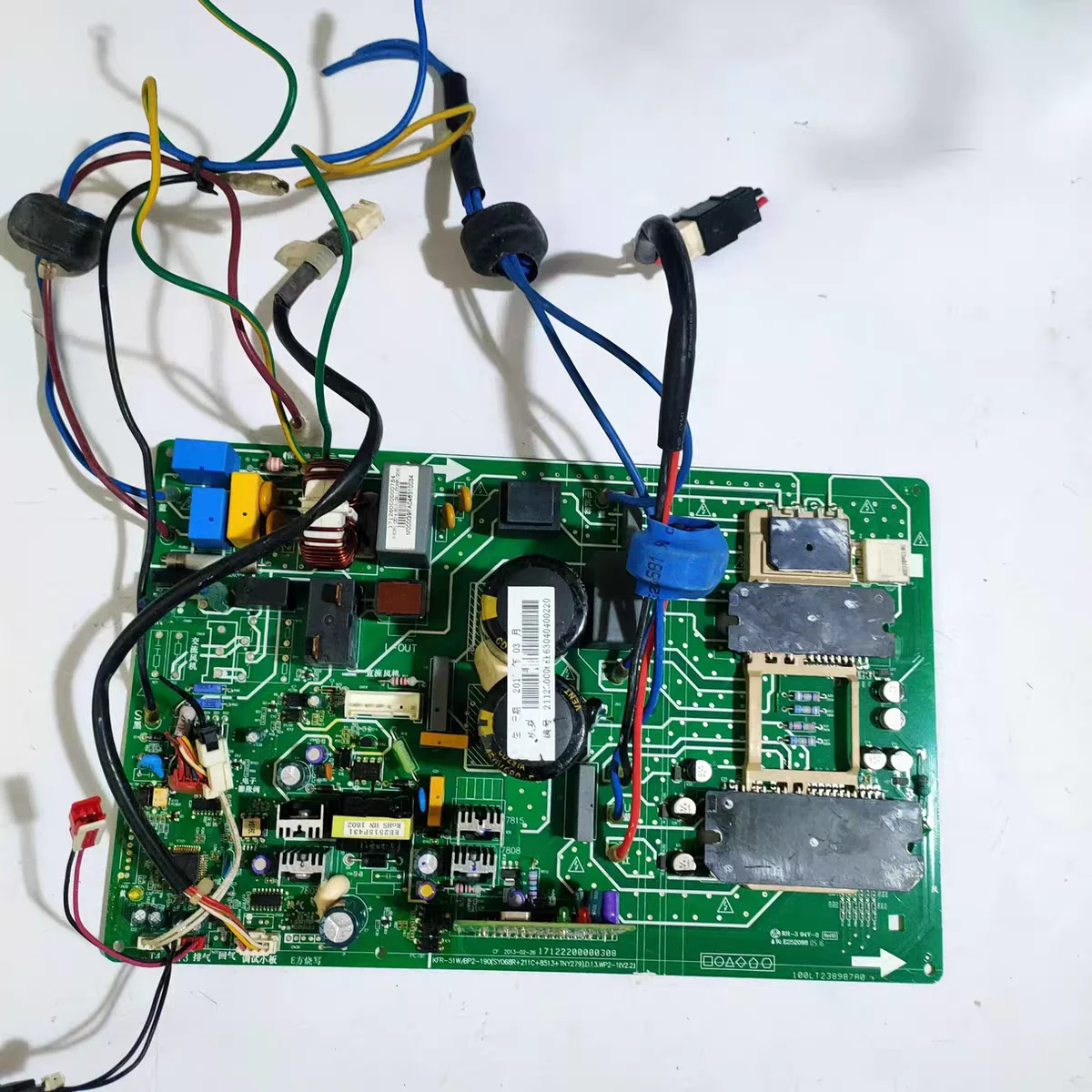 Подходит для компьютерной платы Midea для кондиционера KFR-51W/BP2-190 SY068R+211C+8513+TNY279 17122200000308
Подходит для компьютерной платы Midea для кондиционера KFR-51W/BP2-190 SY068R+211C+8513+TNY279 17122200000308