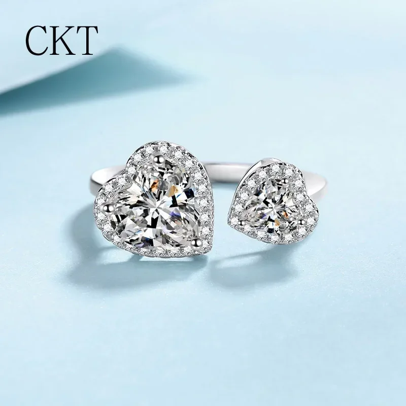 CKT Real 18K White Gold 2.5ct Heart Cut Moissanite Ring for Women Platinum Pt950 Jewelry for the Modern Fashionista Fine Gift
CKT Real 18K White Gold 2.5ct Heart Cut Moissanite Ring for Women Platinum Pt950 Jewelry for the Modern Fashionista Fine Gift
