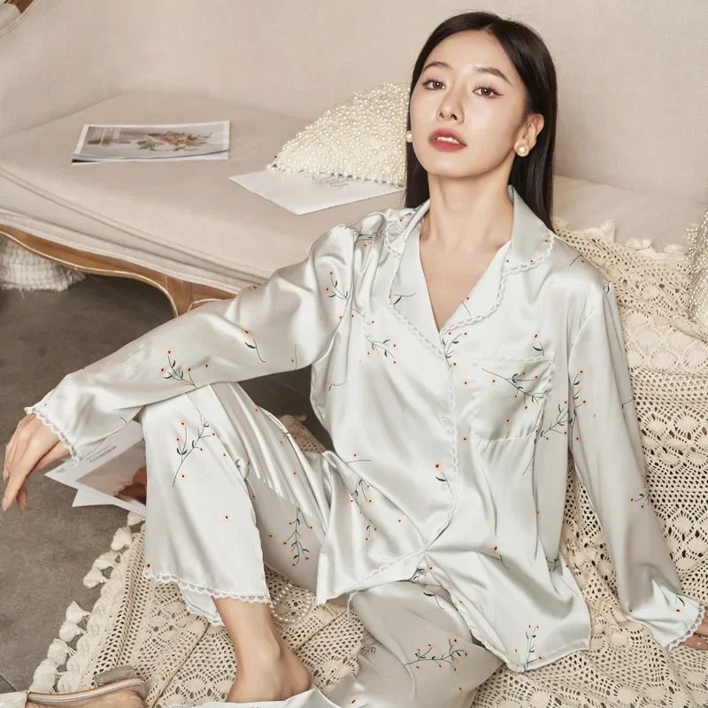 New Spring Autumn Loungewear Women Long Sleeved Pants Home Suit Satin Silk Sleepwear Flower Print Pajamas Women Two Piece Outfit
New Spring Autumn Loungewear Women Long Sleeved Pants Home Suit Satin Silk Sleepwear Flower Print Pajamas Women Two Piece Outfit