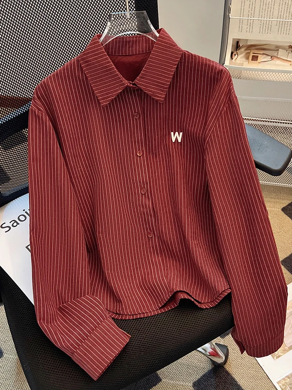 Осенняя новинка: женская блузка с длинным рукавом, вышивкой букв и полосками в стиле ретро, универсальный молодежный топ, омолаживающий образ, в гонконгском стиле
Осенняя новинка: женская блузка с длинным рукавом, вышивкой букв и полосками в стиле ретро, универсальный молодежный топ, омолаживающий образ, в гонконгском стиле