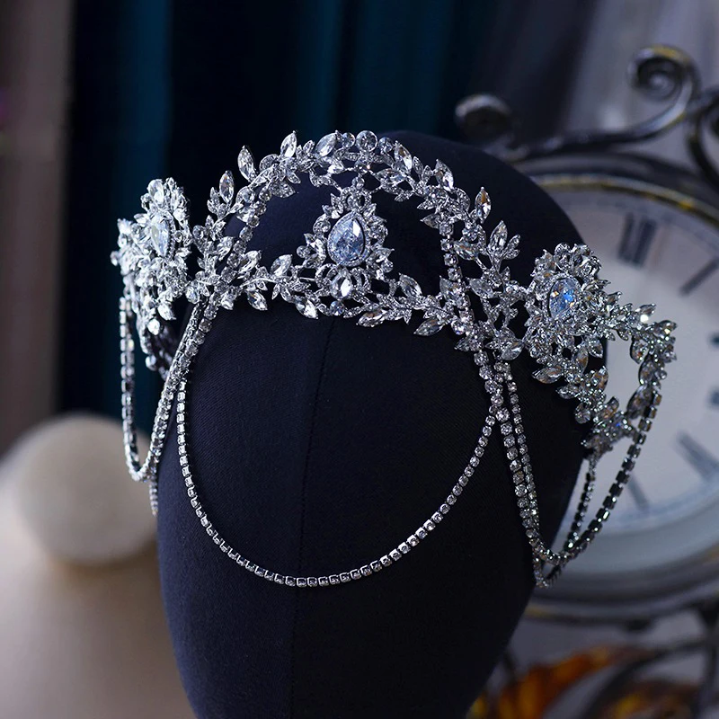 Bridal Headband with Zircon Crystal Wedding Tassels Forehead Design Evening Drop Water Detail Hair Accessory for Brides
Bridal Headband with Zircon Crystal Wedding Tassels Forehead Design Evening Drop Water Detail Hair Accessory for Brides