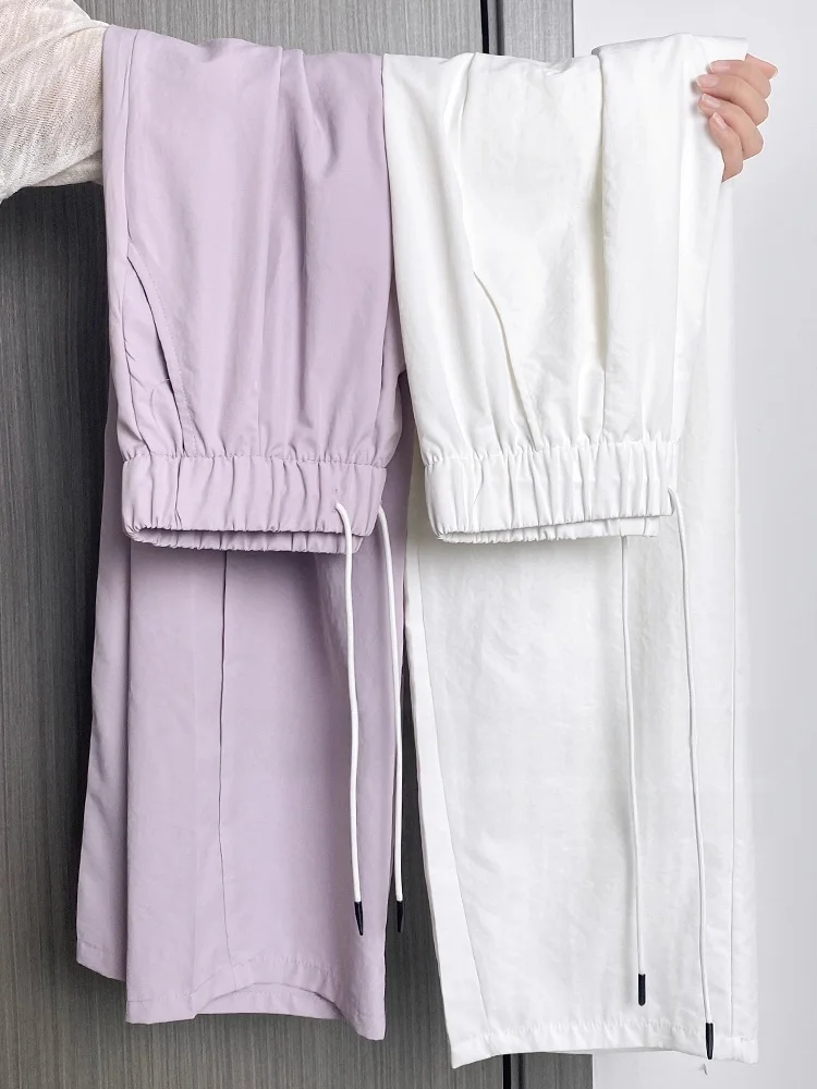 High Waist Ice Silk Wide Leg Pants Women's Drapey Straight Loose Casual Small Size Quick Dry Sports Trousers Korean Style
High Waist Ice Silk Wide Leg Pants Women's Drapey Straight Loose Casual Small Size Quick Dry Sports Trousers Korean Style