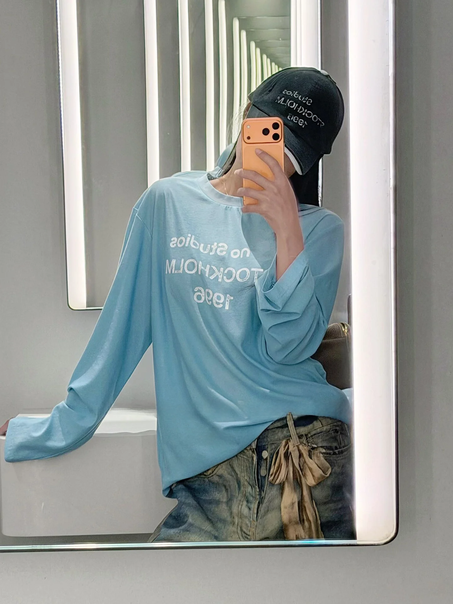 Vintage Style Long Sleeve T-Shirt Women's Summer Sun Protection Loose Fit Cotton Iceberg Blue Printed round Neck Top
Vintage Style Long Sleeve T-Shirt Women's Summer Sun Protection Loose Fit Cotton Iceberg Blue Printed round Neck Top