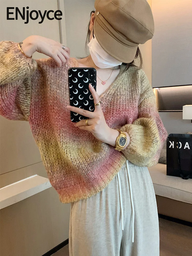 ENjoyce Autumn Winter Women Vintage Dye Gradient Colorful V-Neck Mohair Knitted Pullovers Sweater Fashion Loose Cropped Tops
ENjoyce Autumn Winter Women Vintage Dye Gradient Colorful V-Neck Mohair Knitted Pullovers Sweater Fashion Loose Cropped Tops