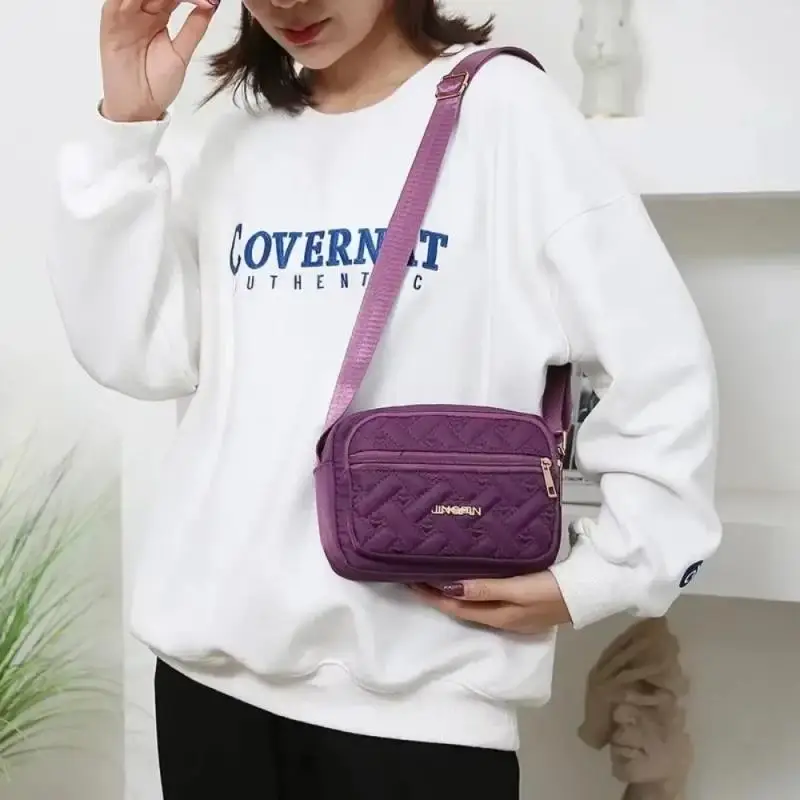 Vintage Crossbody Bags for Women Trendy Crossbody Purses Travel Lightweight Multi-Compartment Quilted Shoulder Bag
Vintage Crossbody Bags for Women Trendy Crossbody Purses Travel Lightweight Multi-Compartment Quilted Shoulder Bag