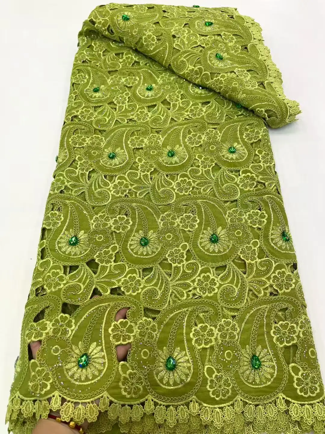 Nigerian Lace Fabrics 2025 High Quality Lace African Lace Fabric Milk Silk Lace Guipure Cord Lace Fabric For Party Dress Sewing
Nigerian Lace Fabrics 2025 High Quality Lace African Lace Fabric Milk Silk Lace Guipure Cord Lace Fabric For Party Dress Sewing