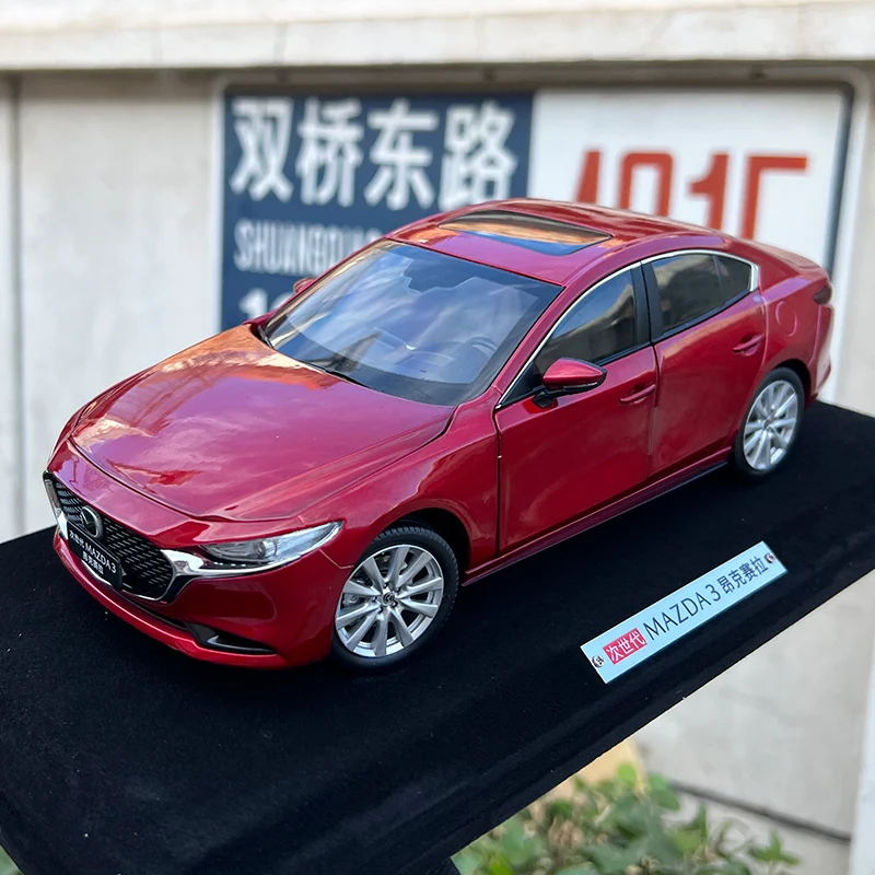 1:18 Original Model,Mazda Mazda 3 AXELA 2021,Alloy Car Model for Display,Gift and Collections
1:18 Original Model,Mazda Mazda 3 AXELA 2021,Alloy Car Model for Display,Gift and Collections