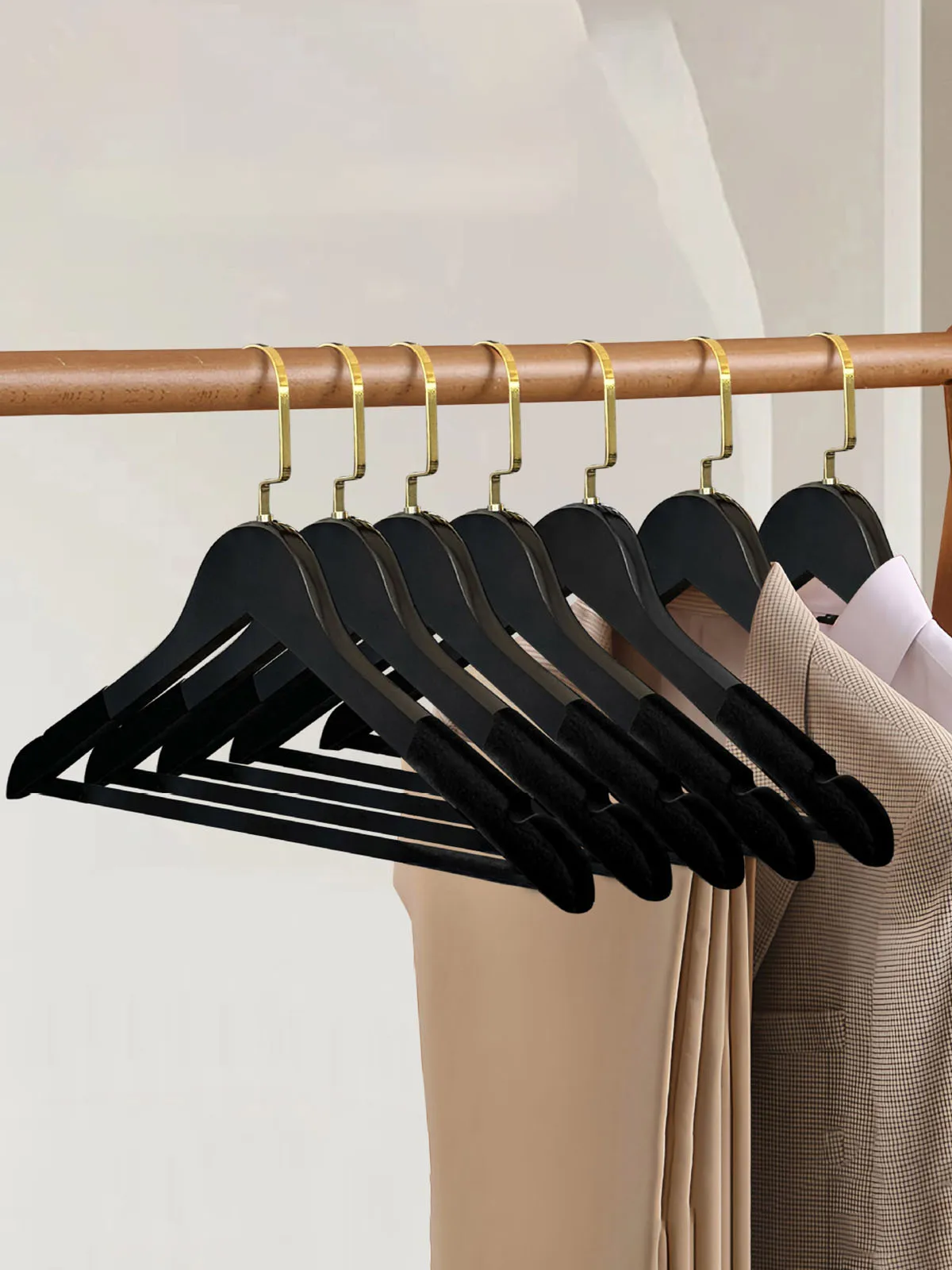 44CM Wooden Clothes Hanger for Suit Closet Organizer,10Pc, Anti-slip Coat Hanger Trousers Rack Wardrobe Space-saving
44CM Wooden Clothes Hanger for Suit Closet Organizer,10Pc, Anti-slip Coat Hanger Trousers Rack Wardrobe Space-saving