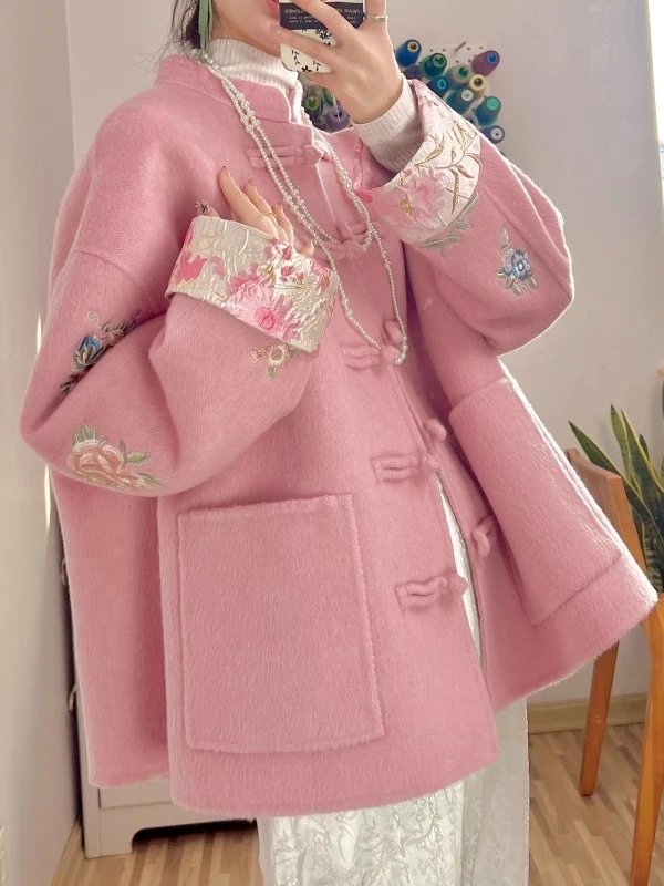 New Chinese Style Embroidered Large Size 300 Pounds Short Wide Tunic Coat Men's Women's Autumn Winter Woolen Coat Warmth
New Chinese Style Embroidered Large Size 300 Pounds Short Wide Tunic Coat Men's Women's Autumn Winter Woolen Coat Warmth