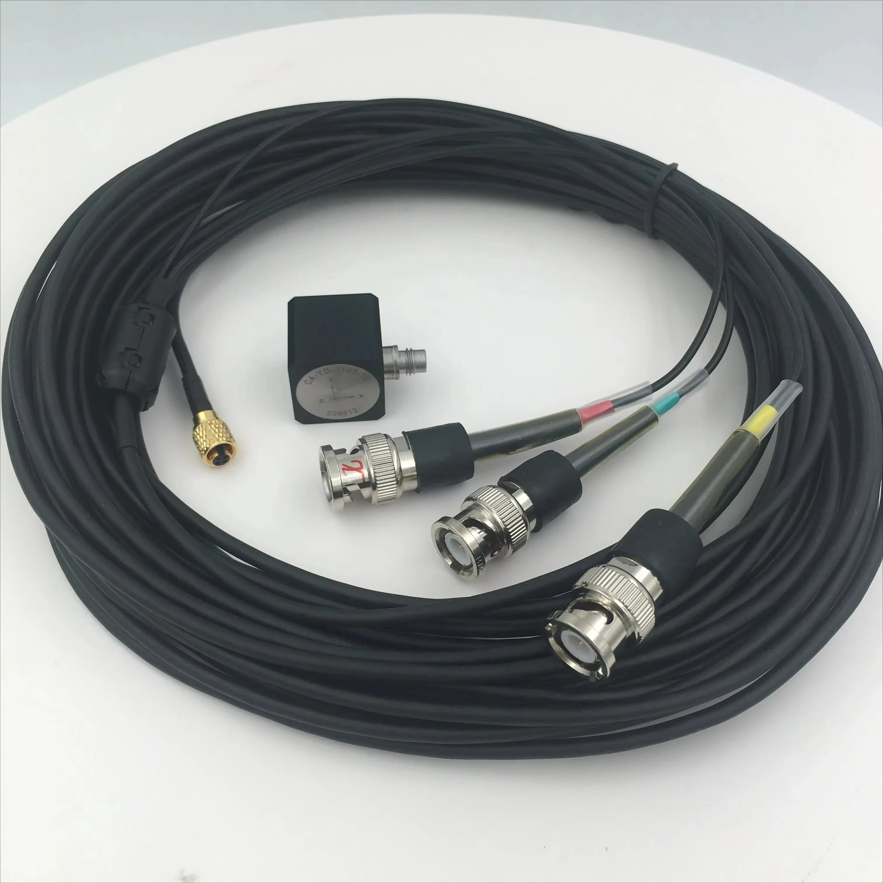 3 Axis Mini Accelerometer CA-YD-3193-5 100g 50mv/g IEPE Vibration Sensor
3 Axis Mini Accelerometer CA-YD-3193-5 100g 50mv/g IEPE Vibration Sensor