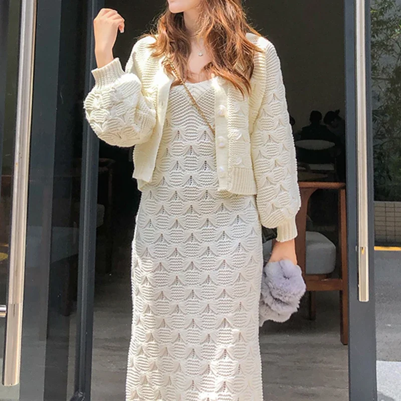 White Woolen Dress Sets Woman Knitted Tops + Slim Dress Autumn Winter New Korean Elegant Party Vestido Sweater 2 Piece Sets
White Woolen Dress Sets Woman Knitted Tops + Slim Dress Autumn Winter New Korean Elegant Party Vestido Sweater 2 Piece Sets