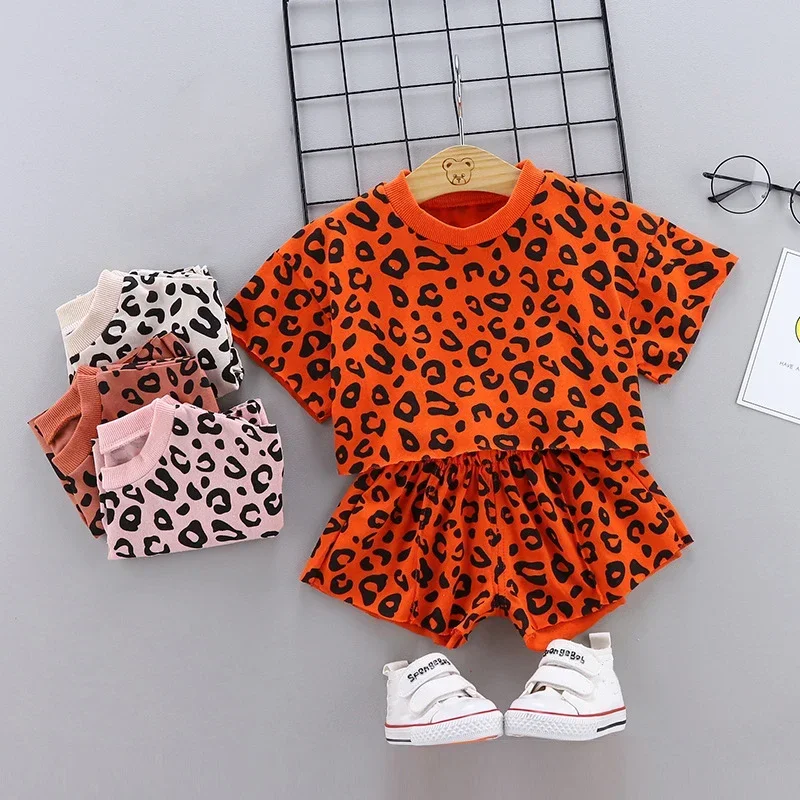 2025 New Infant Girls Clothes Sets Summer Leopard 2pcs Cotton Short Sleeve t shirts+Shorts Casual Kids Girls Sports Suits
2025 New Infant Girls Clothes Sets Summer Leopard 2pcs Cotton Short Sleeve t shirts+Shorts Casual Kids Girls Sports Suits