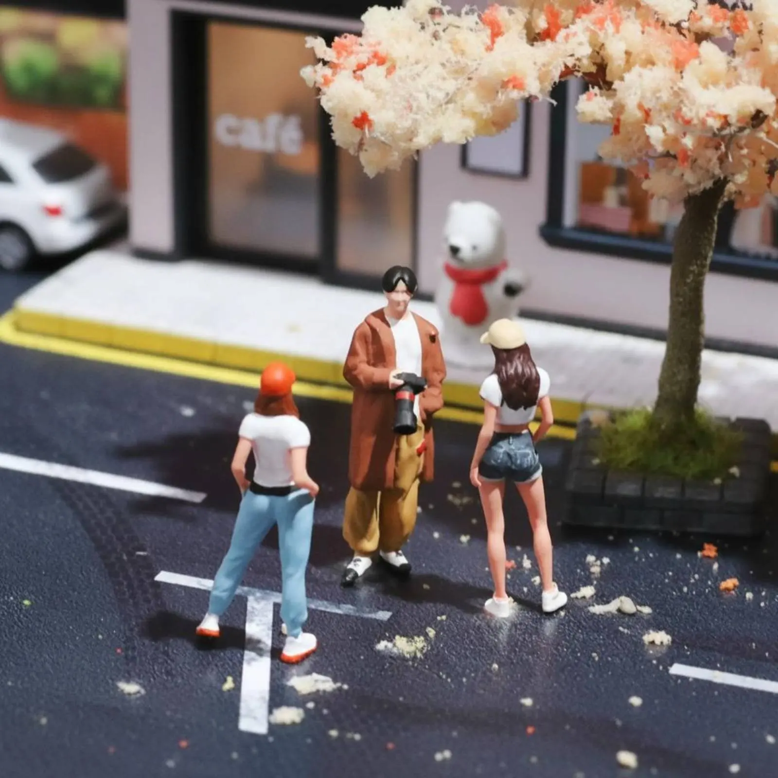 Travel Photography Doll Set Collectible Gift 1:64 Scale Doll Set 1:64 Scale Miniature Figure Vivid Pose Miniature Scene Figurine
Travel Photography Doll Set Collectible Gift 1:64 Scale Doll Set 1:64 Scale Miniature Figure Vivid Pose Miniature Scene Figurine