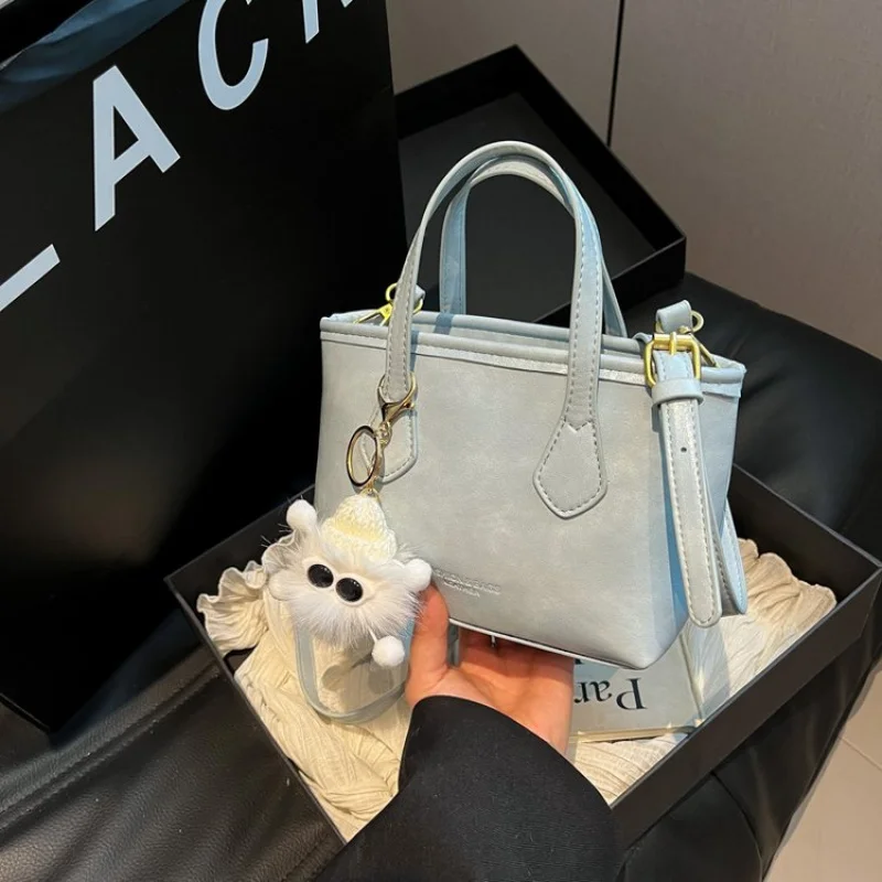 Luxury Leather Tote Bag For Women Handbags Shoulder Crossbody By Famous Designer Popular Classic Elegant Chic
Luxury Leather Tote Bag For Women Handbags Shoulder Crossbody By Famous Designer Popular Classic Elegant Chic