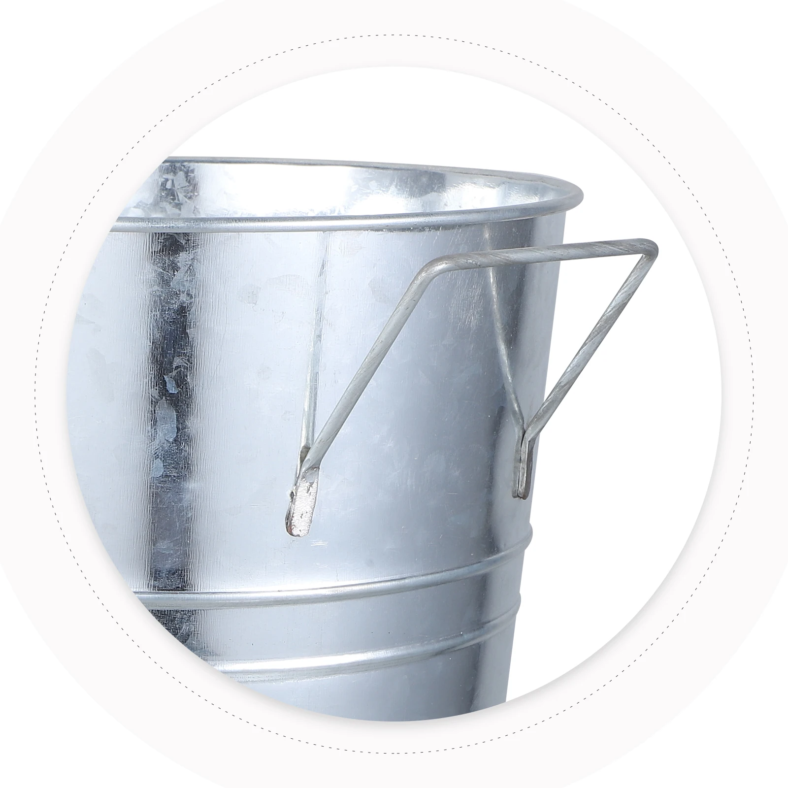 Vintage Iron Flower Bucket Rustic Metal Vase For Floral Arrangement Farmhouse Planter Home Decor Housewarming Gift
Vintage Iron Flower Bucket Rustic Metal Vase For Floral Arrangement Farmhouse Planter Home Decor Housewarming Gift