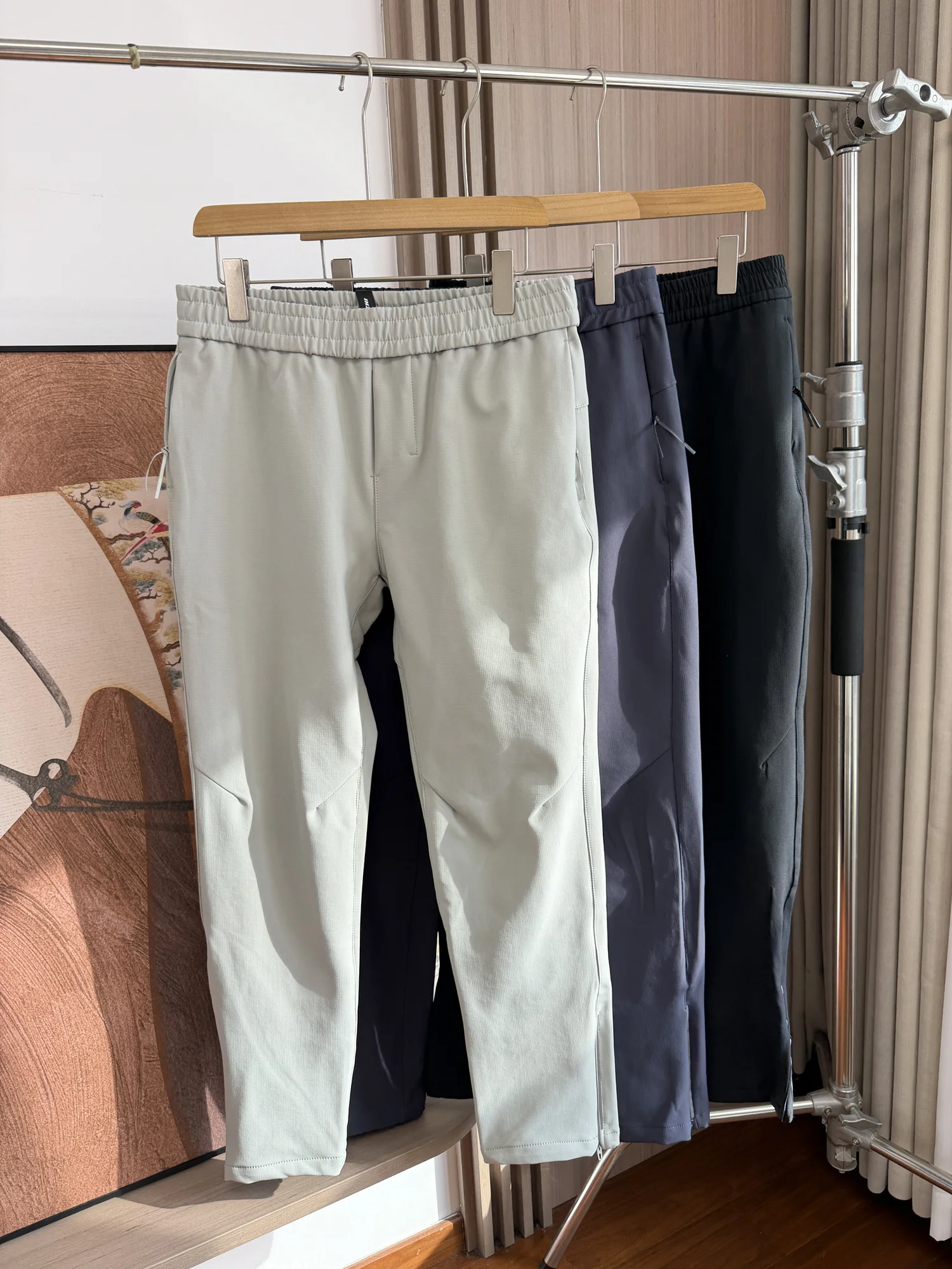 Мужские повседневные брюки прямого кроя для активного отдыха на природе, серия Outdoor Mountain, 3D-дизайн, свободный крой, спортивные, из других материалов
Мужские повседневные брюки прямого кроя для активного отдыха на природе, серия Outdoor Mountain, 3D-дизайн, свободный крой, спортивные, из других материалов