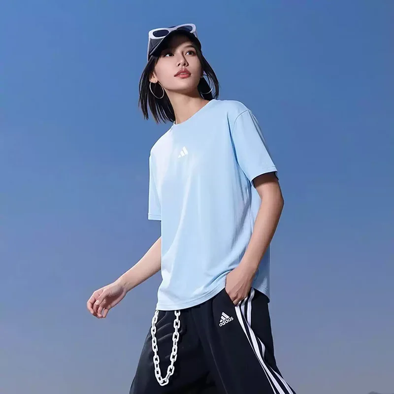 Adidas 2026 Summer Women's Round-neck Short-sleeved T-shirt for Running, Breathable and Casual Sports Wear JE1227
Adidas 2026 Summer Women's Round-neck Short-sleeved T-shirt for Running, Breathable and Casual Sports Wear JE1227