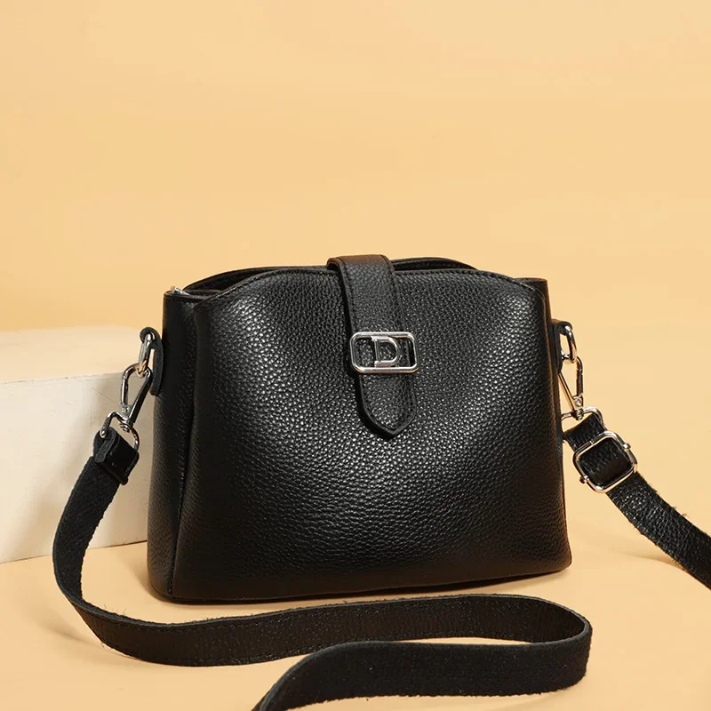Brand Genuine Leather Handbag 2025 Fashion Luxury Women Shoulder Crossbody Bag Designer Cow Leather Tote Female Messenger Sac
Brand Genuine Leather Handbag 2025 Fashion Luxury Women Shoulder Crossbody Bag Designer Cow Leather Tote Female Messenger Sac