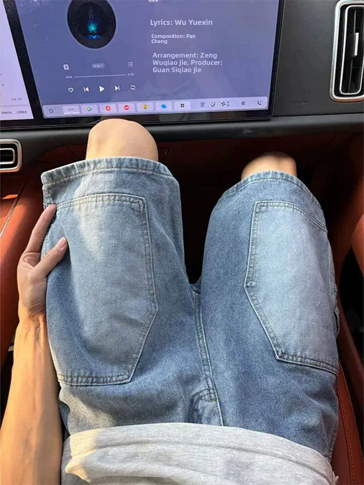 Light Blue Washed Men's Loose Fit Straight Leg Jeans Shorts Casual Summer Wear Youth Fashion Straight Tube Soldier Style
Light Blue Washed Men's Loose Fit Straight Leg Jeans Shorts Casual Summer Wear Youth Fashion Straight Tube Soldier Style