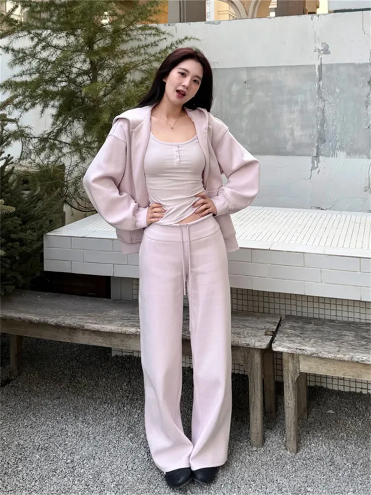 Fashionable Pink Hoodie Set Women's Inner Wear Casual Pants High Waist Spring Season Zipper Closure Three Piece Set High Stre...
Fashionable Pink Hoodie Set Women's Inner Wear Casual Pants High Waist Spring Season Zipper Closure Three Piece Set High Stre...