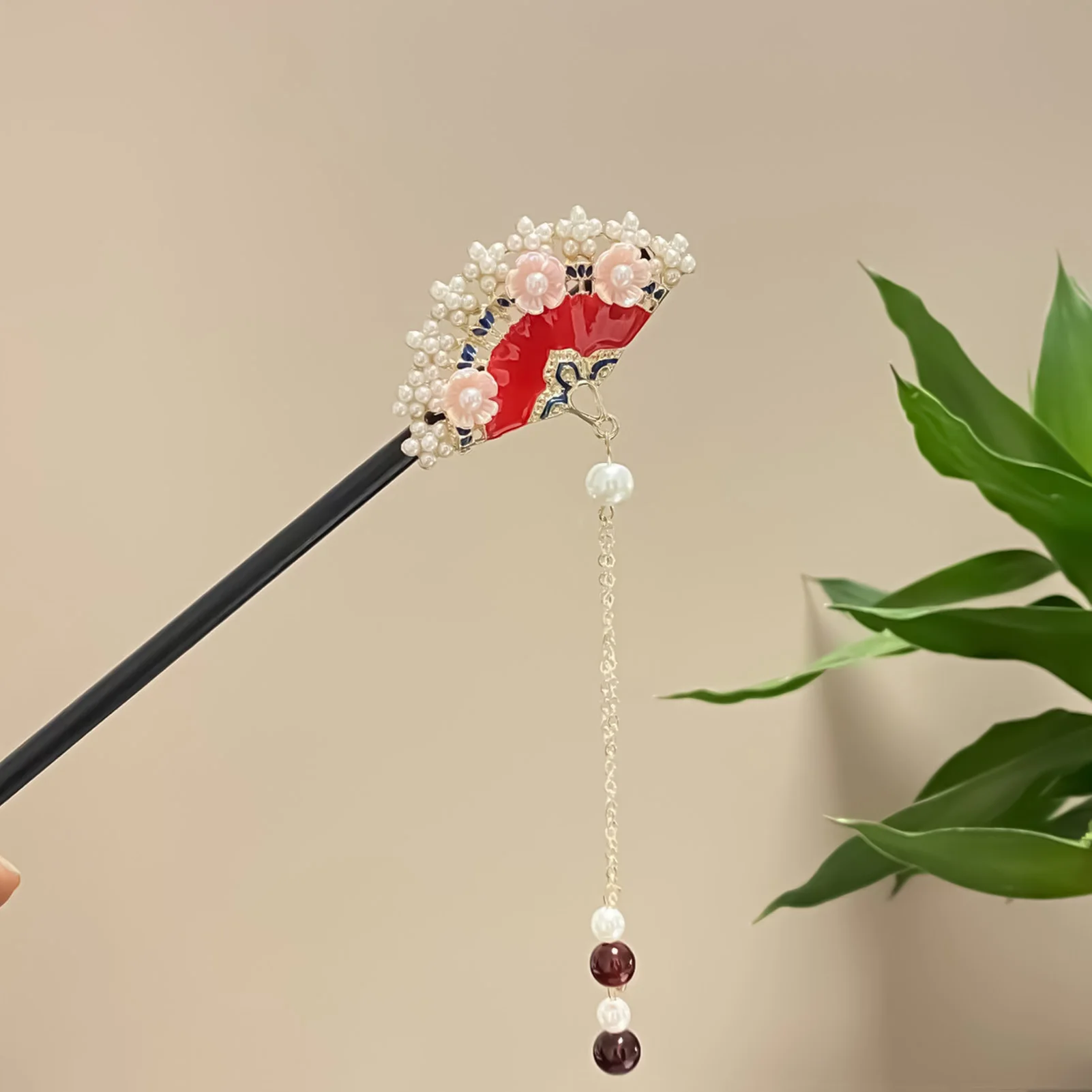 Vintage Flower Hairpin Classical Elegant Wooden Hair Clasp Stick Handmade Flower Pearl Tassel Hanfu Headwear Women Gifts
Vintage Flower Hairpin Classical Elegant Wooden Hair Clasp Stick Handmade Flower Pearl Tassel Hanfu Headwear Women Gifts