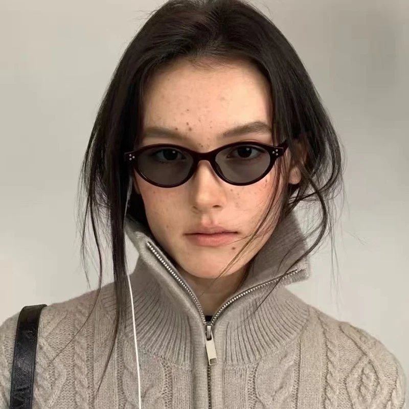 Мотоциклетные 3 шт., модные красочные овальные солнцезащитные очки для женщин и мужчин, элитные брендовые солнцезащитные очки с заклепками, уличные вечерние очки для путешествий, UV400
Мотоциклетные 3 шт., модные красочные овальные солнцезащитные очки для женщин и мужчин, элитные брендовые солнцезащитные очки с заклепками, уличные вечерние очки для путешествий, UV400