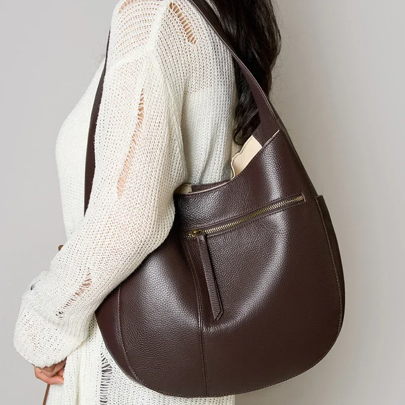 Высококачественная женская сумка из натуральной яловой кожи подмышками, ручная сумка на одно плечо с узором личи, повседневная женская сумка на каждый день для поездок на работу
Высококачественная женская сумка из натуральной яловой кожи подмышками, ручная сумка на одно плечо с узором личи, повседневная женская сумка на каждый день для поездок на работу