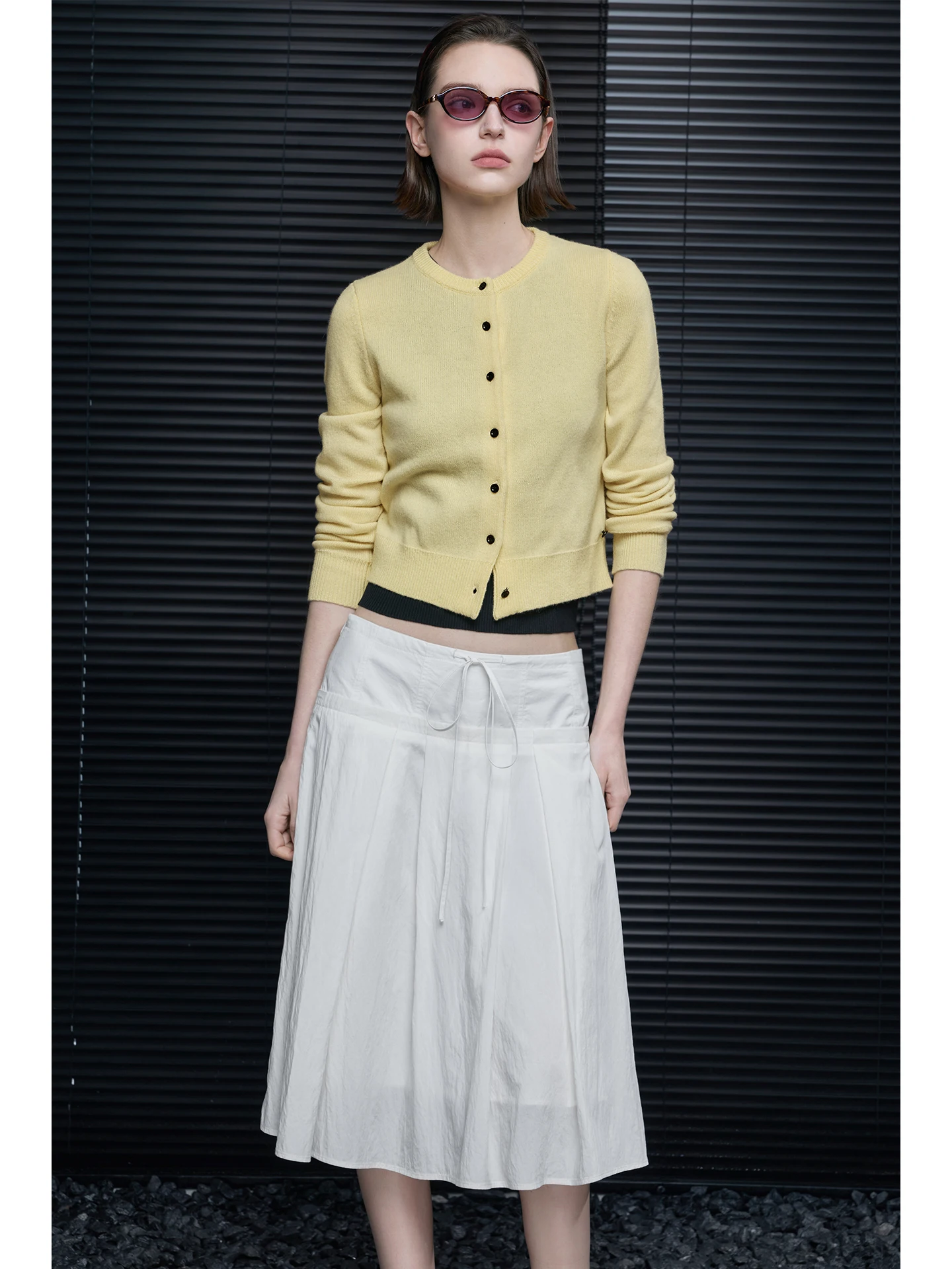 Full Wool Knitted ort Cardigan Women's Sweater Super Beautiful Street Sle Straight Cut Long Sve round Ne Spring Faion
Full Wool Knitted ort Cardigan Women's Sweater Super Beautiful Street Sle Straight Cut Long Sve round Ne Spring Faion