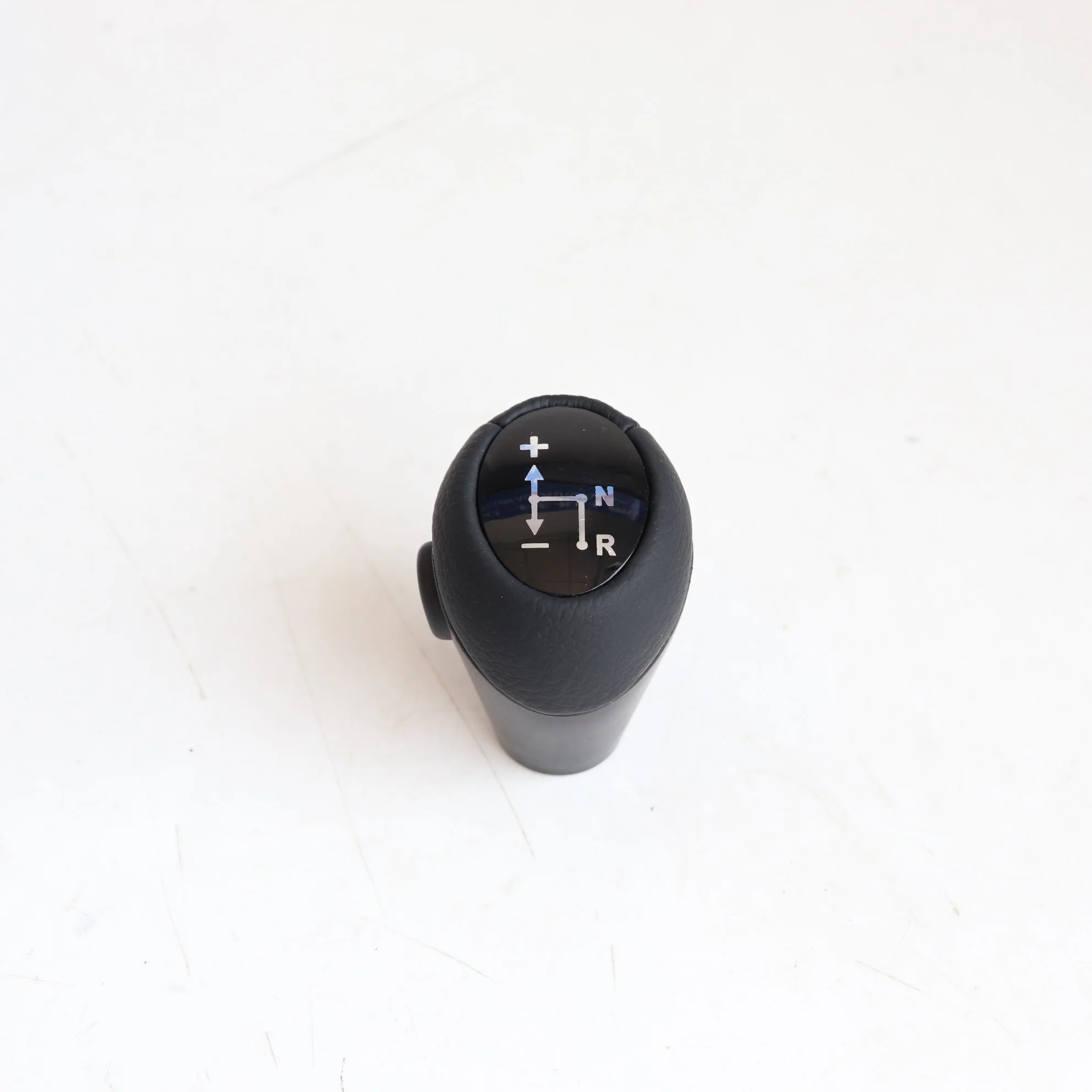 Ручка переключения передач для Smart City-Coupe 450 1998-04 для For Two Cabrio Coupe 451 2007-2019 450 2004 2005 2006 2007
Ручка переключения передач для Smart City-Coupe 450 1998-04 для For Two Cabrio Coupe 451 2007-2019 450 2004 2005 2006 2007