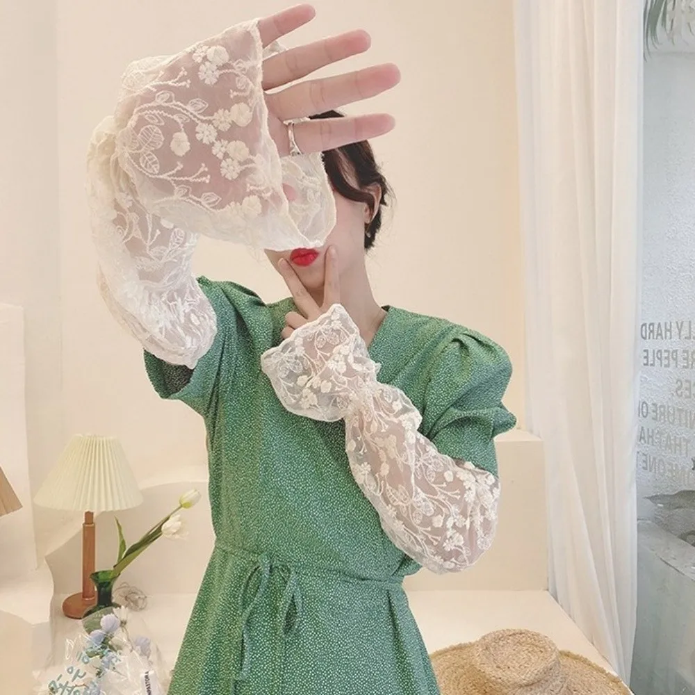 Sweet Elastic Ice Silk Sleeves Thin Mesh Sunscreen Arm Sleeve Flower Loose Long Sleeved Arm Cover Summer
Sweet Elastic Ice Silk Sleeves Thin Mesh Sunscreen Arm Sleeve Flower Loose Long Sleeved Arm Cover Summer