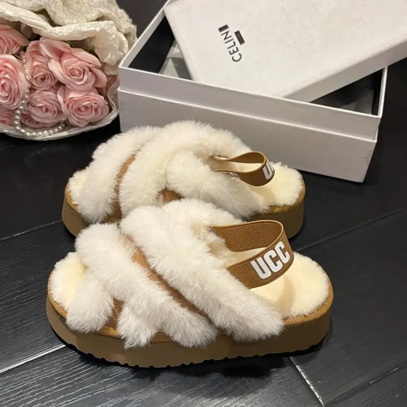 New Winter Fashion Slippers, Leather and Fur, Buckle Straps, Furry Slippers, Daily Versatile, Height-increasing Women's Shoes
New Winter Fashion Slippers, Leather and Fur, Buckle Straps, Furry Slippers, Daily Versatile, Height-increasing Women's Shoes