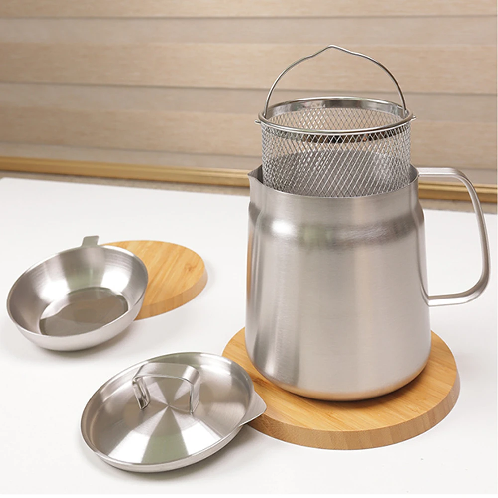 1.5L/2L Oil Filter Pot 304 Stainless Steel Oil Filter Vessel Tank With Lid Grip Strainer For Kitchen Oil Fryer Bacon
1.5L/2L Oil Filter Pot 304 Stainless Steel Oil Filter Vessel Tank With Lid Grip Strainer For Kitchen Oil Fryer Bacon