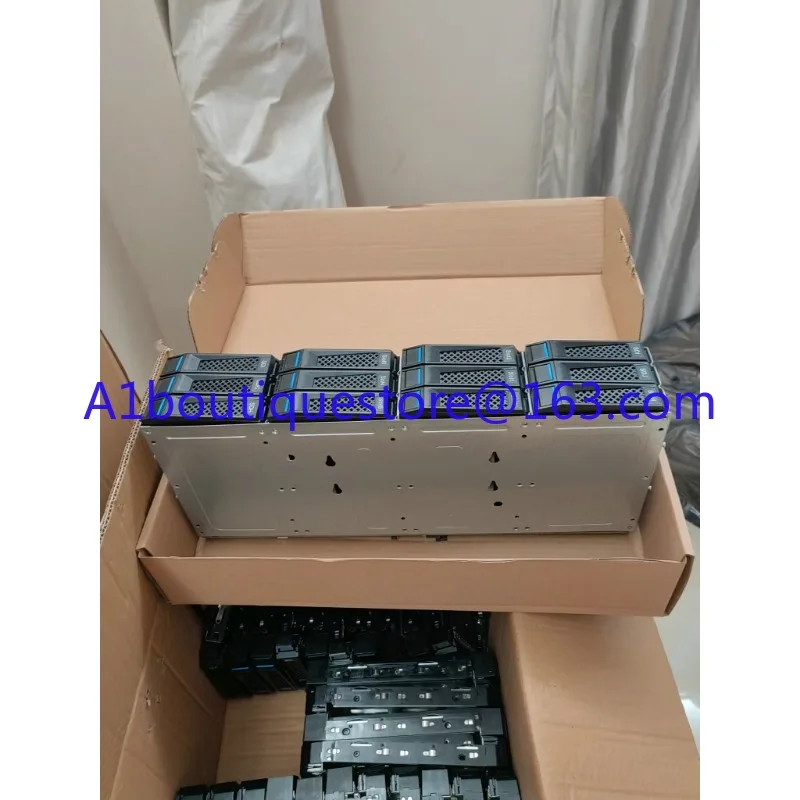 5212M4 12-bit Hard Disk Cage, Supports Hot-swappable Sas SATA Hard Disk, with Expansion Chip
5212M4 12-bit Hard Disk Cage, Supports Hot-swappable Sas SATA Hard Disk, with Expansion Chip
