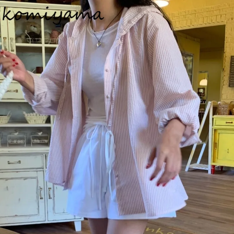Spring Autumn Stripe Shirts & Blouses Hooded 2025 Woman Blusas Single Breasted Camisas Long Sleeve Ropa Mujer New Loose Tops
Spring Autumn Stripe Shirts & Blouses Hooded 2025 Woman Blusas Single Breasted Camisas Long Sleeve Ropa Mujer New Loose Tops