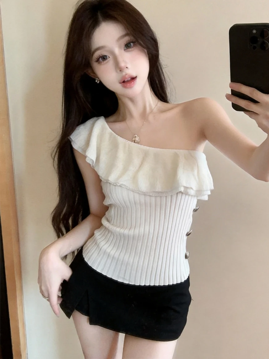 White Slim Fit Sleeveless Crop Top Women's Summer Design Shoulder Bared Knitted Base Layer Shirt City Walk Breathable Skin Fr...
White Slim Fit Sleeveless Crop Top Women's Summer Design Shoulder Bared Knitted Base Layer Shirt City Walk Breathable Skin Fr...