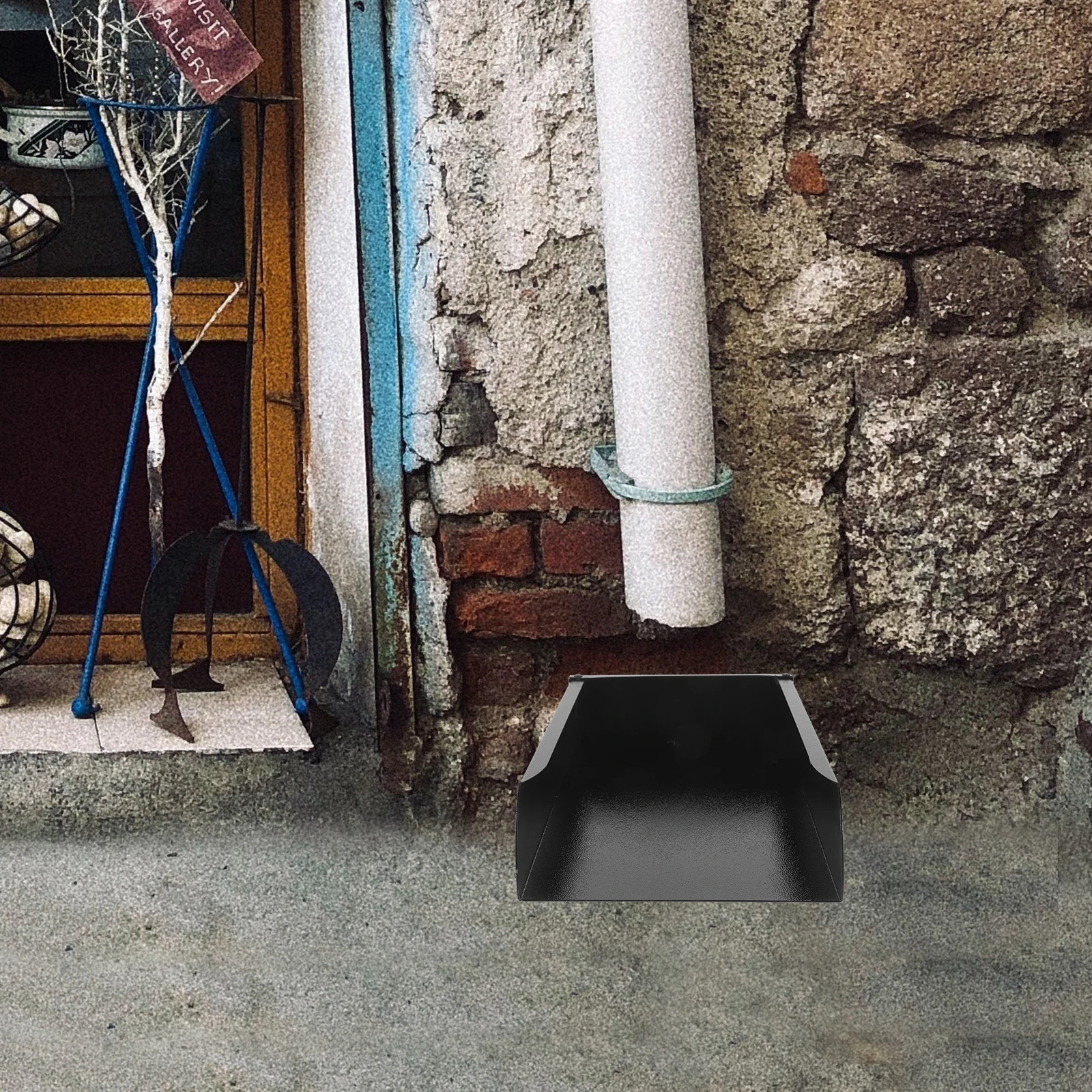 Aluminum Rainwater Catcher 300x200x65mm Large Capacity Gutter Downspout Dustpan Design Splash Block for Villa Building
Aluminum Rainwater Catcher 300x200x65mm Large Capacity Gutter Downspout Dustpan Design Splash Block for Villa Building