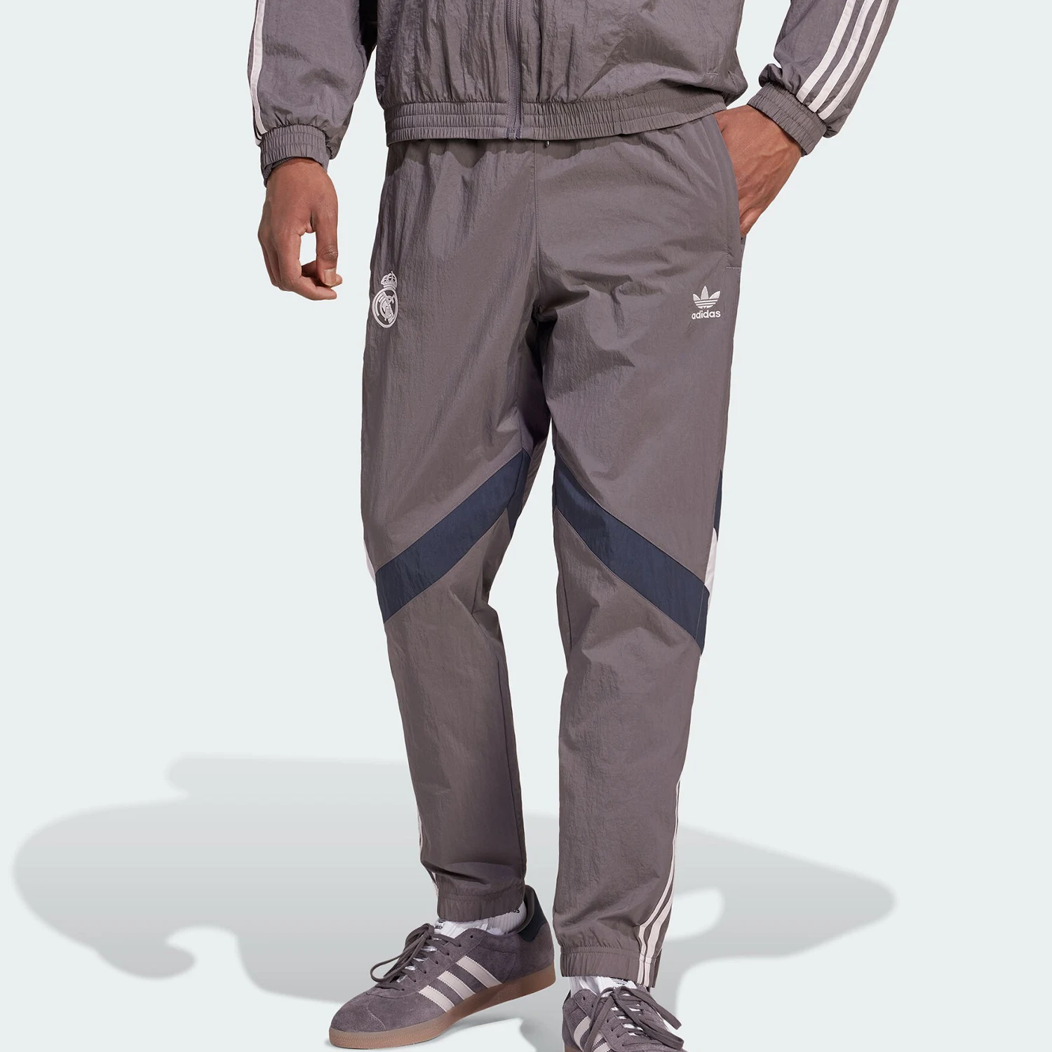 Adidas Official Genuine Originals Men's Football Casual Training Sports Pants JI9480
Adidas Official Genuine Originals Men's Football Casual Training Sports Pants JI9480