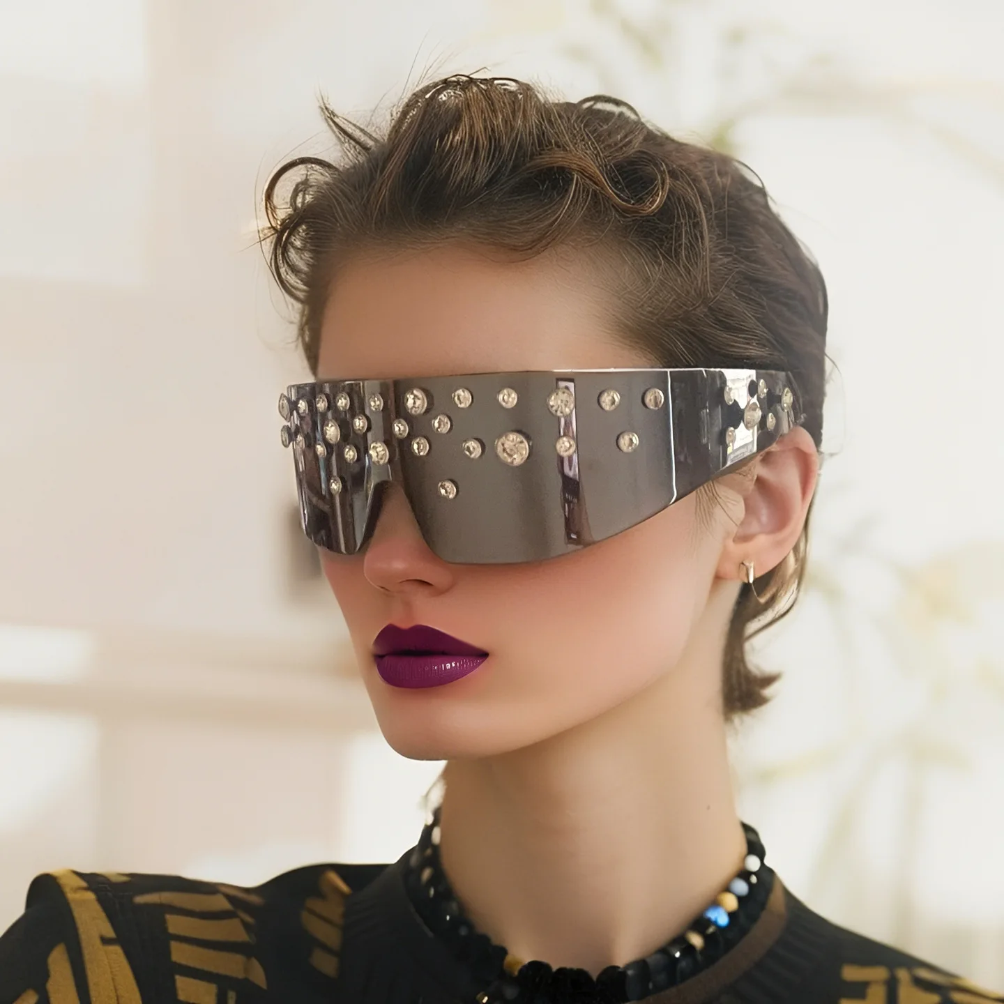 Designer personality DIY punk neutral Y2K style metal chain decoration trend metal rivets party glasses sunglasses
Designer personality DIY punk neutral Y2K style metal chain decoration trend metal rivets party glasses sunglasses