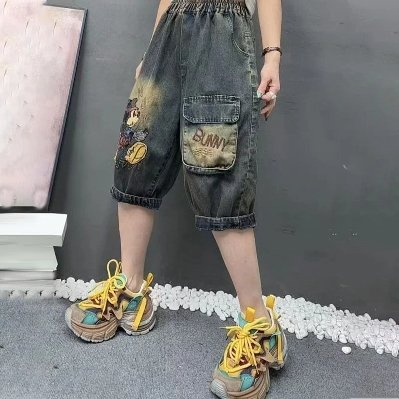 Plus Size Women's Summer Denim Shorts, New Vintage Embroidered High Waist, Loose Harem 5/6 Point Straight Trendy Mid Pants
Plus Size Women's Summer Denim Shorts, New Vintage Embroidered High Waist, Loose Harem 5/6 Point Straight Trendy Mid Pants