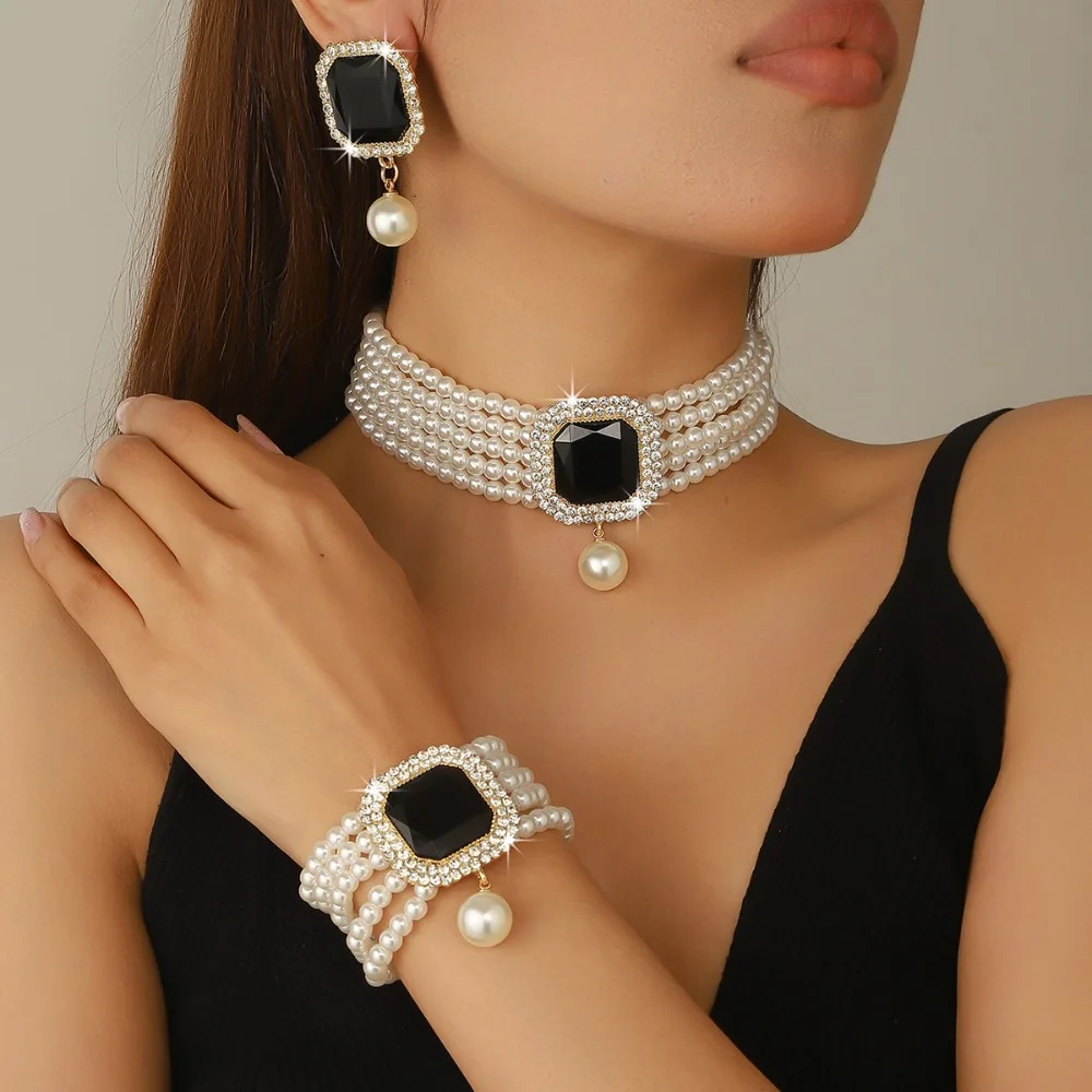 3Pcs/set Luxury Women'S Fashion Jewelry Set Short Style Elegant Bracelets Necklaces Earrings Set Vintage Sparkling
3Pcs/set Luxury Women'S Fashion Jewelry Set Short Style Elegant Bracelets Necklaces Earrings Set Vintage Sparkling