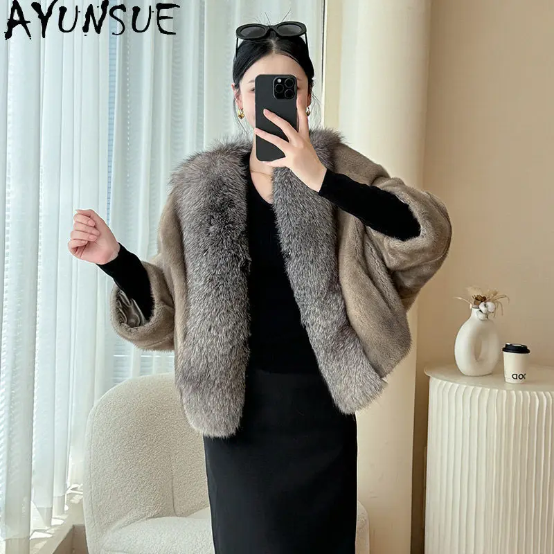 AYUNSUE Mink Fur Coats for Woman Fox Fur Collar Winter Warm Jacket Long Sleeve Tops Luxury Fur Coat Woman Clothes Шуба Женская
AYUNSUE Mink Fur Coats for Woman Fox Fur Collar Winter Warm Jacket Long Sleeve Tops Luxury Fur Coat Woman Clothes Шуба Женская