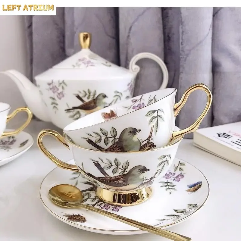 European Afternoon Tea Cup and Saucer Bone China Coffee Retro Small Luxury Gold Set
European Afternoon Tea Cup and Saucer Bone China Coffee Retro Small Luxury Gold Set