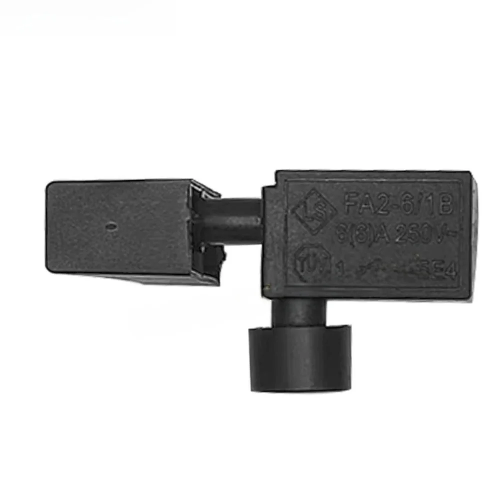 Plastic Electric Chainsaw On Off Switch with Lock for 6 8 12 inch Chainsaws 41 x 51 x 22 mm Lightweight 0.021kg Black
Plastic Electric Chainsaw On Off Switch with Lock for 6 8 12 inch Chainsaws 41 x 51 x 22 mm Lightweight 0.021kg Black