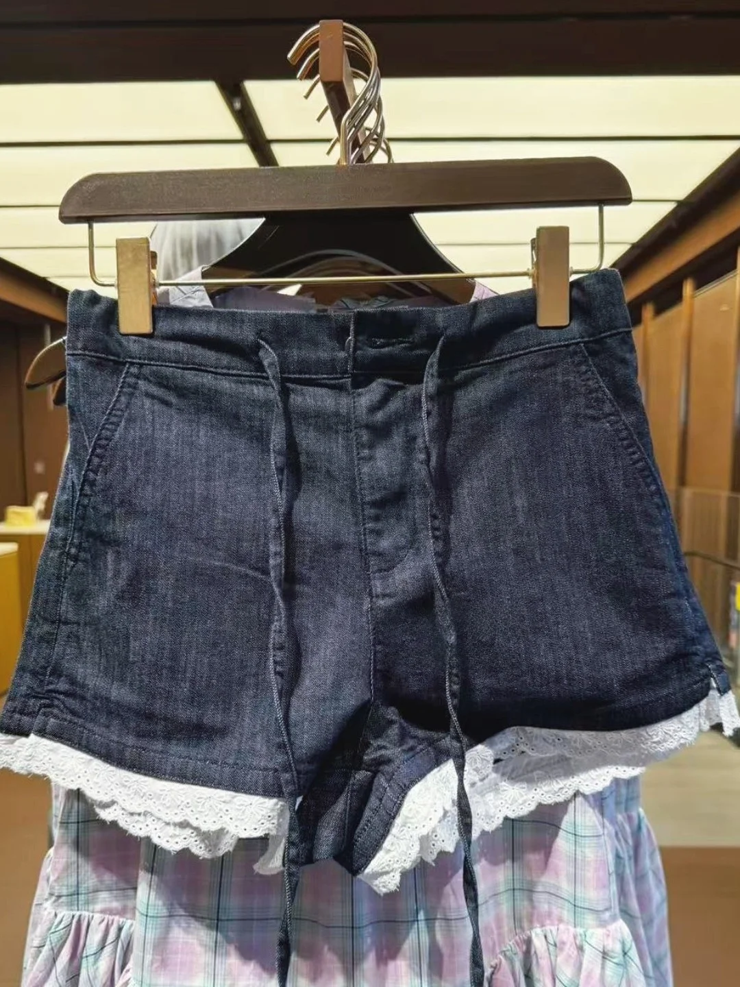 URCACHE Summer Fashion Lace Splicing Denim Shorts Casual High Waist Elastic Lace Trim Patchwork Women's Jeans High Waist Fit
URCACHE Summer Fashion Lace Splicing Denim Shorts Casual High Waist Elastic Lace Trim Patchwork Women's Jeans High Waist Fit