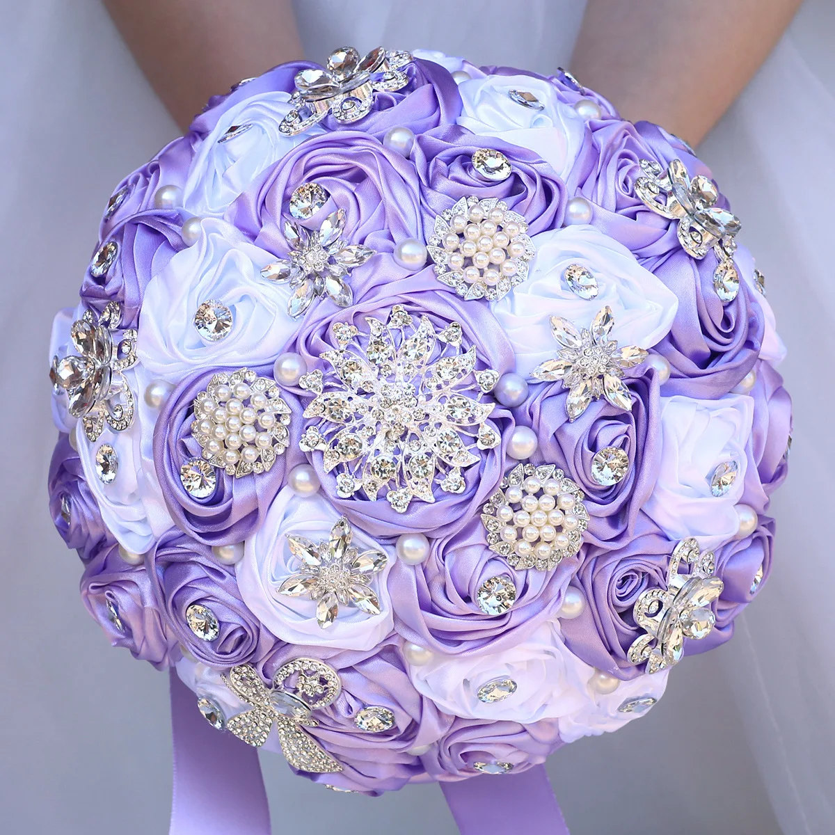 Yannew White Purple Satin Rose Flower Quinceanera Wedding Bouquets with Rhinestones Pearls Handmade Bride Bridesmaid Bouquets
Yannew White Purple Satin Rose Flower Quinceanera Wedding Bouquets with Rhinestones Pearls Handmade Bride Bridesmaid Bouquets