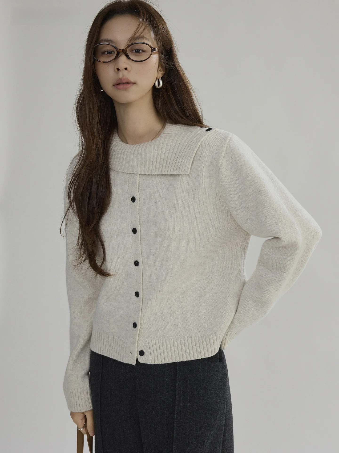 Joli Choose Women's Knitted Cardigan Casual Turn-down Collar Long Sleeve Spring New Style Irregular Collar Knitwear
Joli Choose Women's Knitted Cardigan Casual Turn-down Collar Long Sleeve Spring New Style Irregular Collar Knitwear