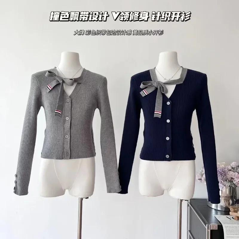 Sweet Hot Girl V-neck Knitted Cardigan Women's Autumn and Winter Slim Fit Lace-up Long-sleeved Sweater Fashion Female Clothes
Sweet Hot Girl V-neck Knitted Cardigan Women's Autumn and Winter Slim Fit Lace-up Long-sleeved Sweater Fashion Female Clothes