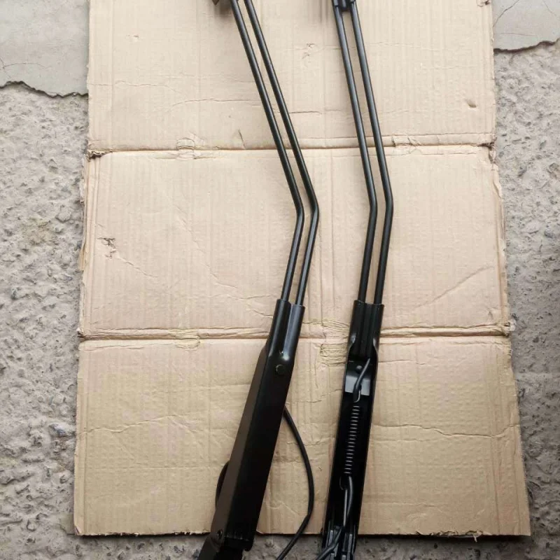 Heavy Duty Wiper Arm Assembly Hollow Windscreen Wiper Glass Cleaning Part School Bus Truck
Heavy Duty Wiper Arm Assembly Hollow Windscreen Wiper Glass Cleaning Part School Bus Truck