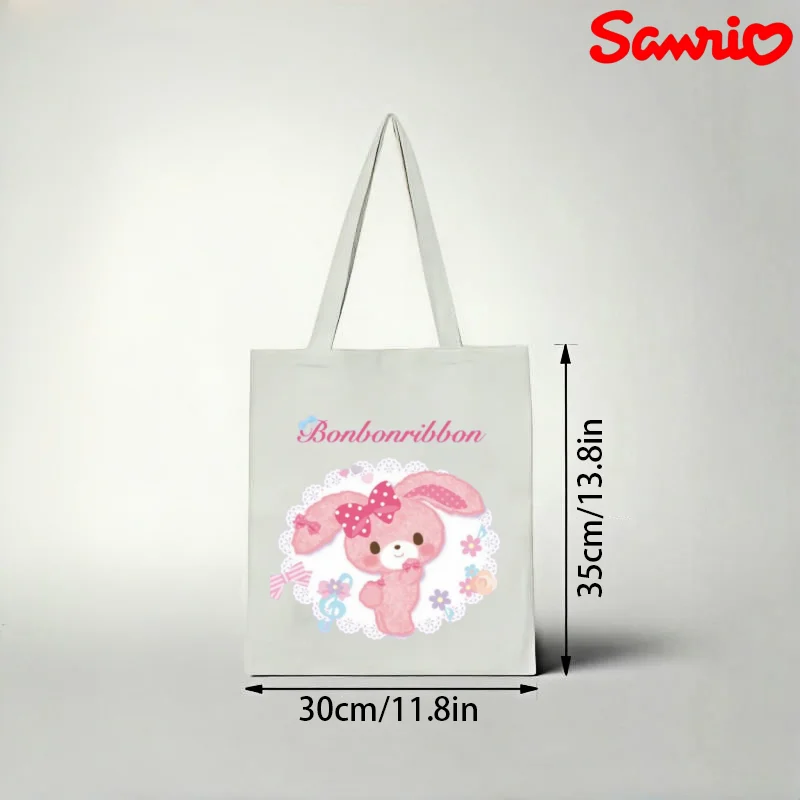 Холщовая сумка-тоут Sanrio Bonbonribbon, 1 шт., повседневная сумка через плечо с кружевом и принтом в виде банта, экологичная многоразовая сумка
Холщовая сумка-тоут Sanrio Bonbonribbon, 1 шт., повседневная сумка через плечо с кружевом и принтом в виде банта, экологичная многоразовая сумка